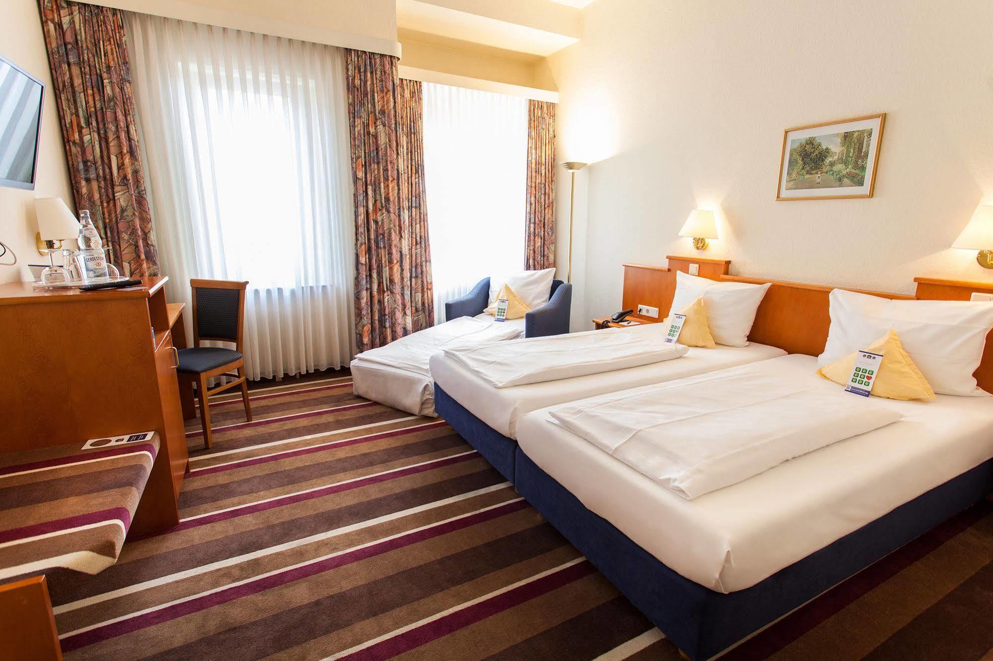 Sure Hotel By Best Western Ambassador Duesseldorf Eksteriør bilde